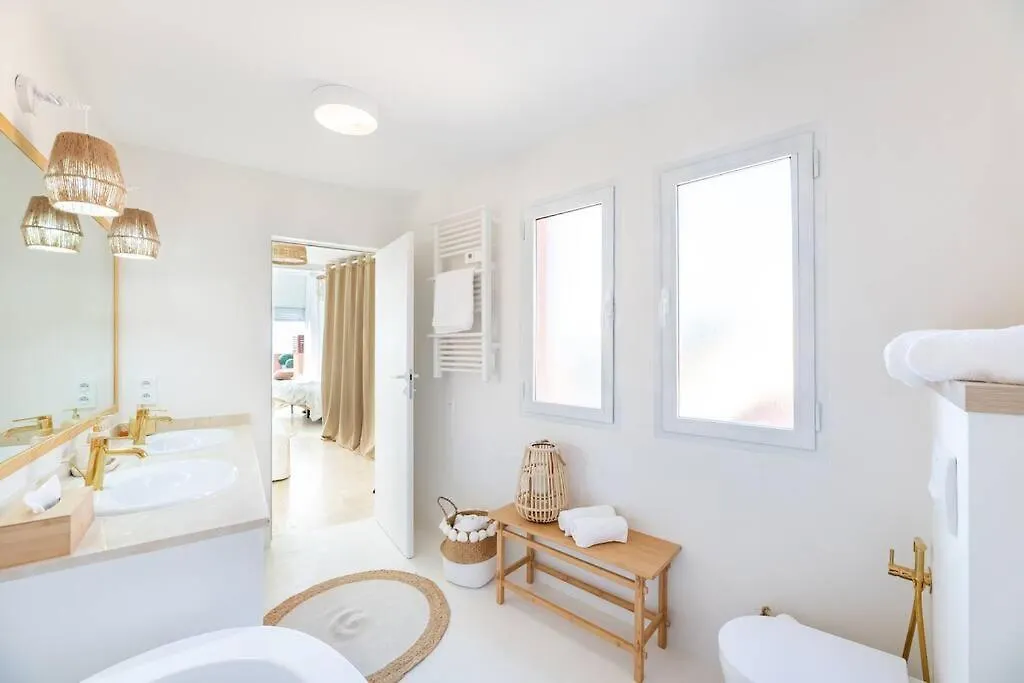 Best Views - Renovated 2 Bedroom Apartment Rdr325 Manilva 0*,  Spain